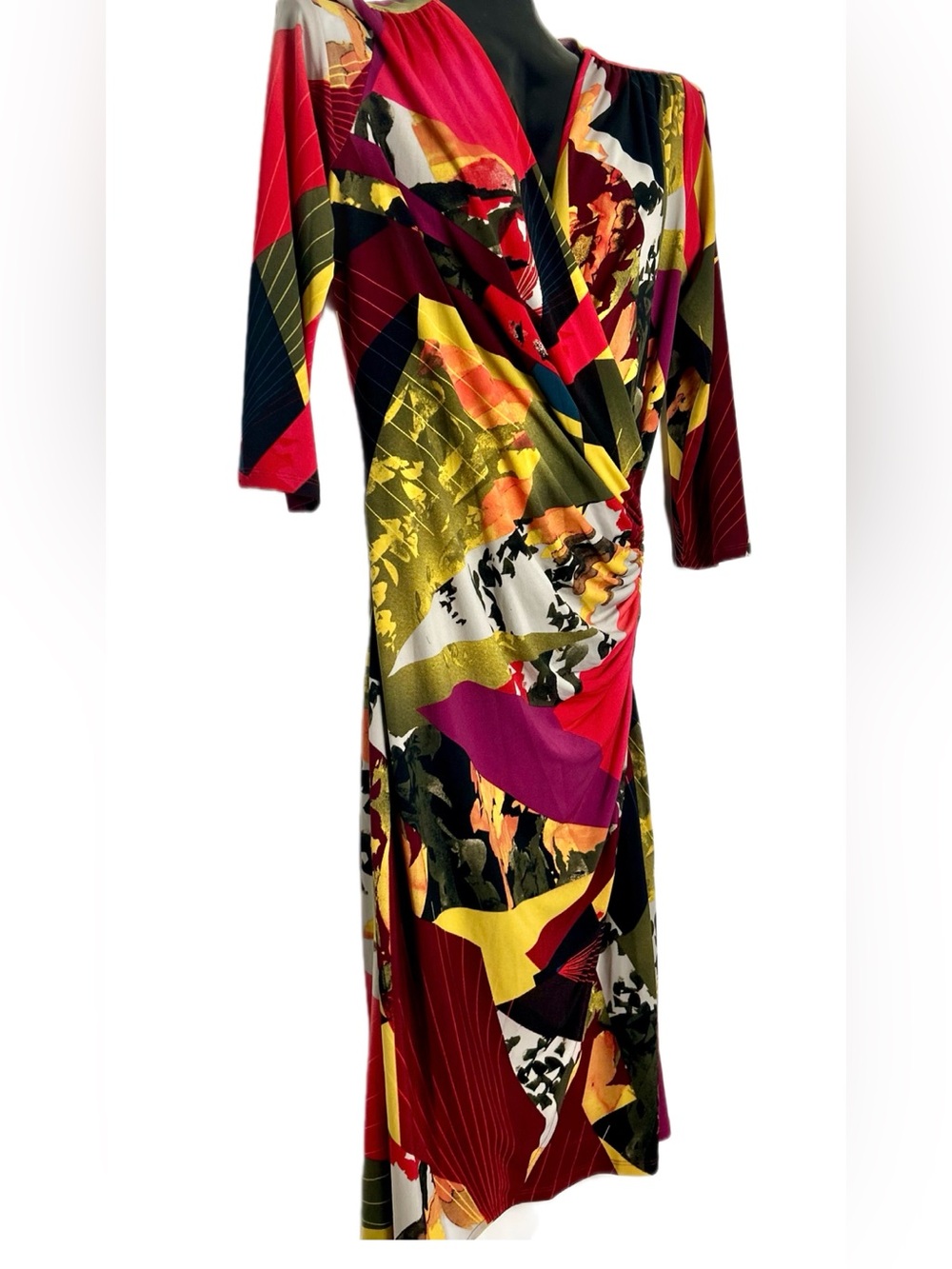 Natori Multicolor Abstract Wrap-Style Midi Dress with Pink and Red Accents